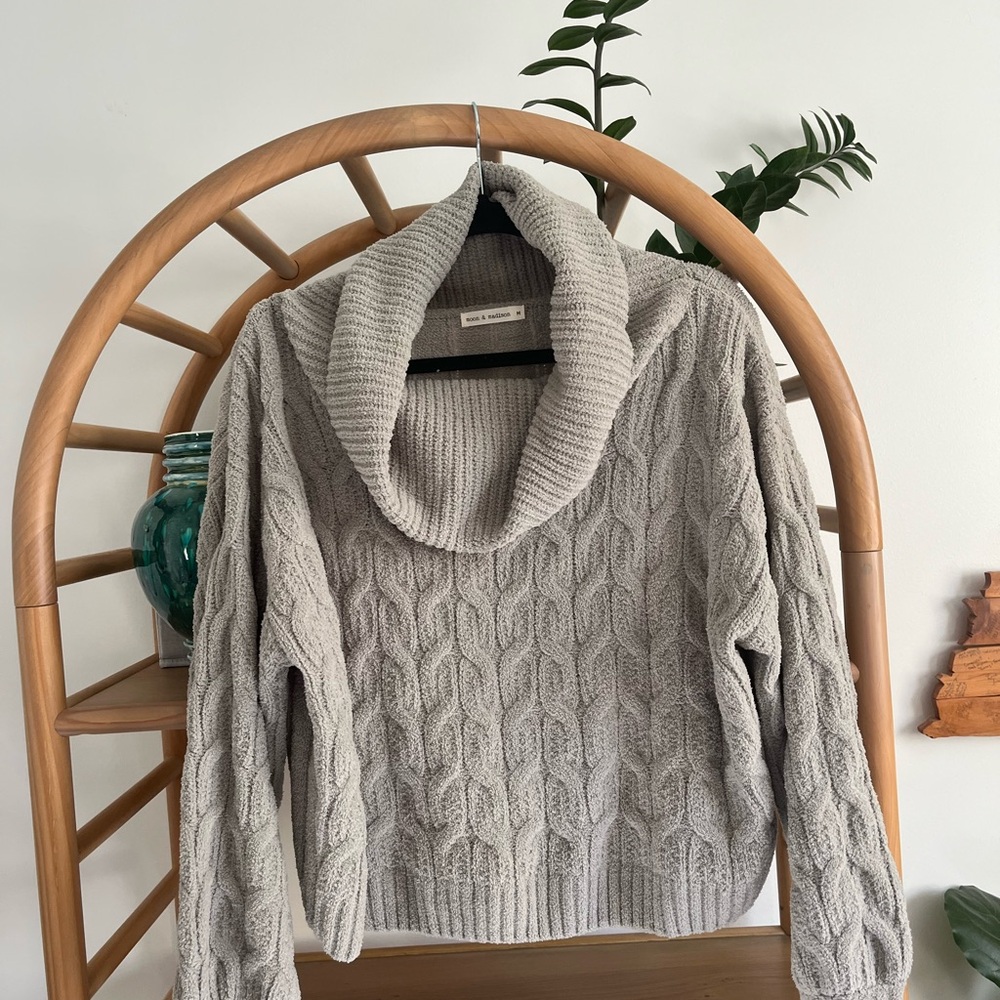 moon & madison Light Green Cowl Neck Sweater